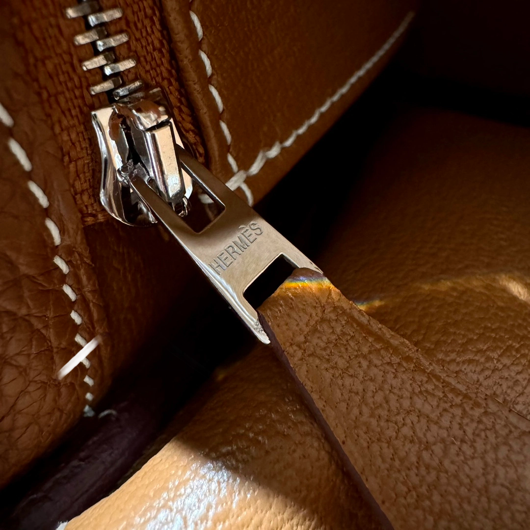 Kelly  Togo – Gold Brown (Neck Grain) | Palladium